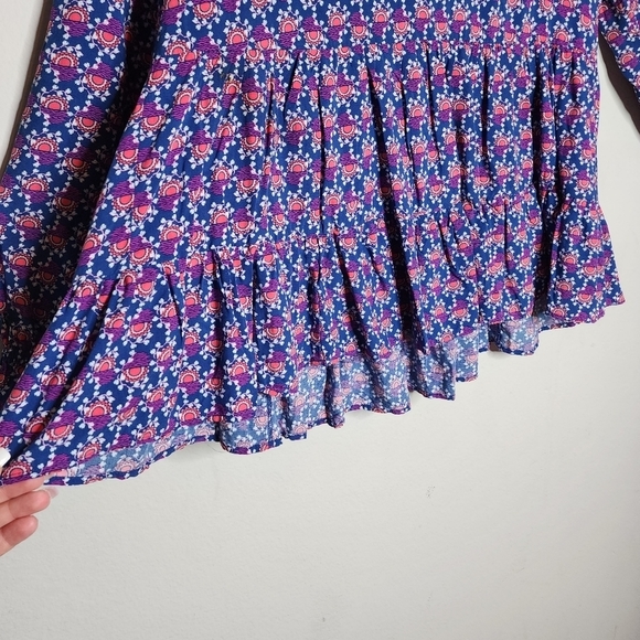 Jane and Delancy peasants long sleeve flowy rayon blouse. - Picture 4 of 17